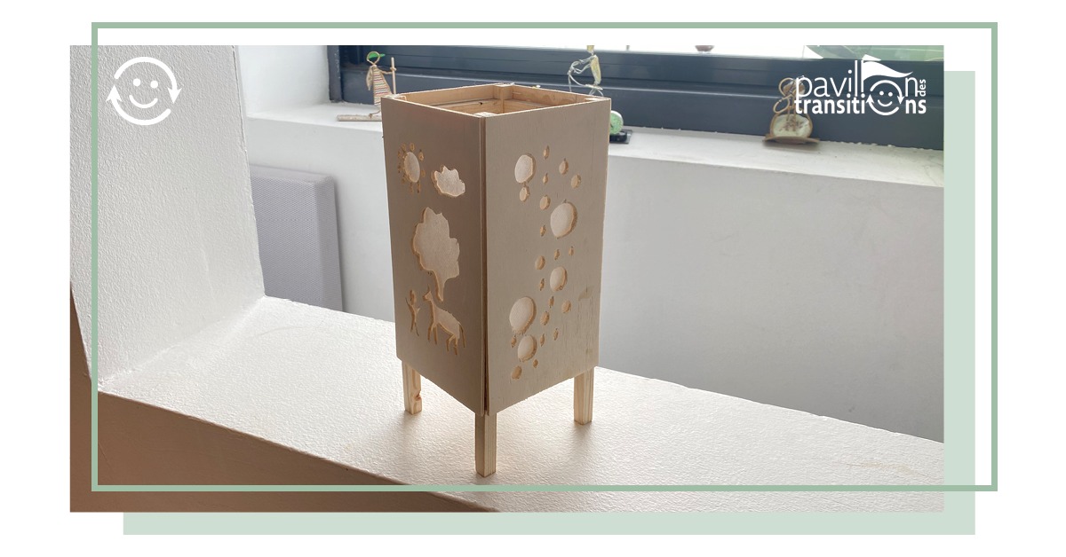 Atelier de fabrication d’une lampe